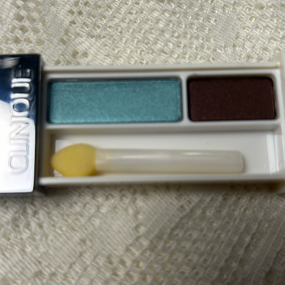 NWT Clinique All about Shadow Duo in brown & blue metallics with applicator - Picture 11 of 11